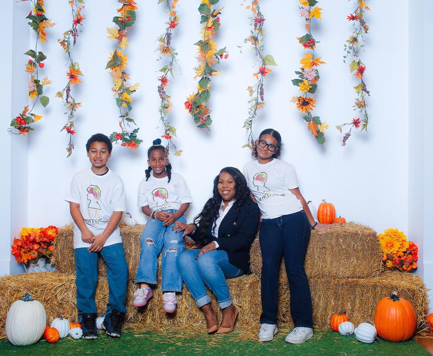 Kemmarie Wright with Growth Learning students